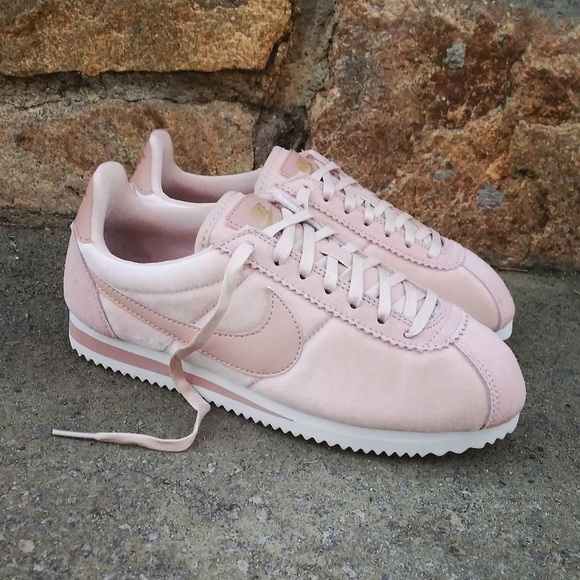 nike cortez particle beige